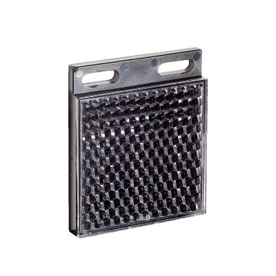 رفلکتور کد P250 یکی از مهم‌ترین اصول برنامه‌نویسی است. این اصل به معنای بازنگری و اصلاح کد است به منظور افزایش کیفیت، انعطاف‌پذیری و قابلیت اطمینان در برنامه‌نویسی. رفلکتور در واقع فرآیند تغییر ساختار داخلی یک برنامه است که برای بهبود کیفیت کدهای اولیه استفاده می‌شود. این اصل برای کاهش هزینه توسعه برنامه، افزایش قابلیت اطمینان، بالا بردن بهبود عملکرد، مدیریت و حفظ رفتار هدف برنامه‌نویسی اساسی است. رفلکتور به‌طور عمده به دو شکل انجام می‌شود: تغییر شکل و کارایی کدها و تبدیل محدوده‌های کدها به صورت کامل. در واقع، رفلکتور کد یک فرآیند تغییر با بهبود کیفیت کد است. در این فرآیند، ابتدا مشخص می‌شود که کد به چه شیوه‌ای بازبینی می‌شود. یکی از مزایای رفلکتور کد این است که به توسعه دهندگان اجازه می‌دهد که در قالب یک برنامه بهبود کیفیت کارشان را بدون تغییر عملکرد نهایی برنامه افزایش دهند. فرایند رفلکتور کد باعث می‌شود که کد همیشه در حال بهبود باشد و دائماً قابلیت اطمینان برنامه‌ی را افزایش دهد. به طور کلی، رفلکتور کد P250 یکی از اصول مهم و ضروری در برنامه‌نویسی است. این اصل به دلیل اعمال تغییرات بدون هیچگونه خطری برای کارایی نهایی برنامه، می‌تواند برای بهبود کیفیت، انعطاف‌پذیری و قابلیت اطمینان در برنامه‌نویسی استفاده شود.